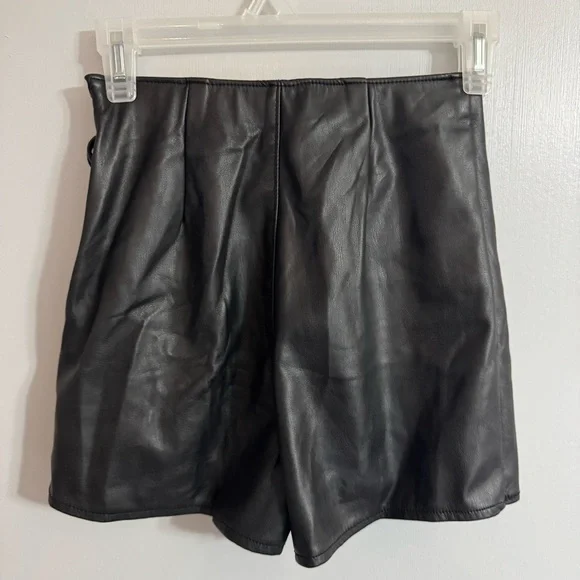 Abercrombie & Fitch Black Faux Leather Mini Skort Skirt Size XXS